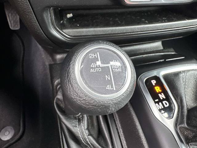 Used 2024 Jeep Wrangler Unlimited Sahara w/ Safety Group AWD/4WD image 19