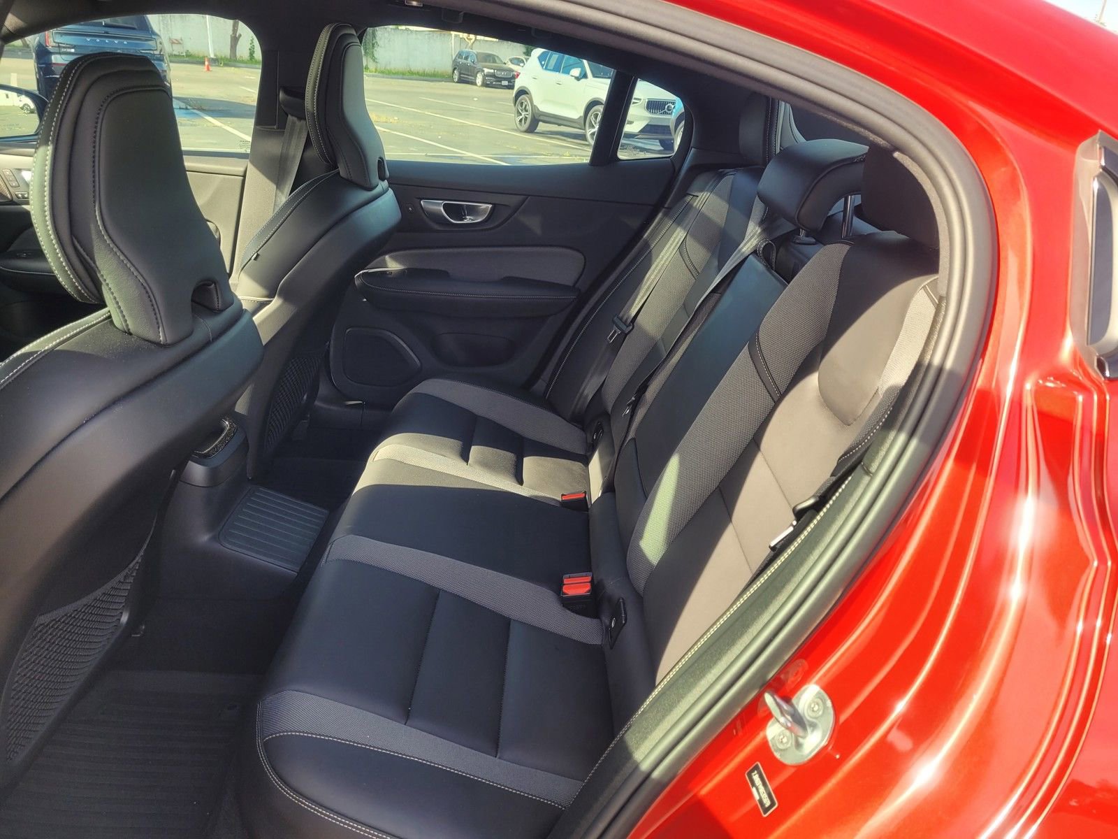 Certified 2024 Volvo S60 T8 Ultimate AWD/4WD image 11