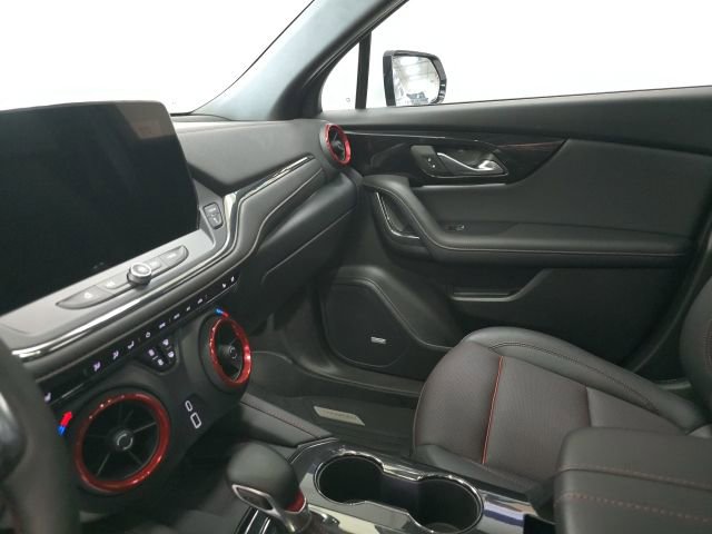 Used 2025 Chevrolet Blazer RS w/ Driver Confidence II Package image 20