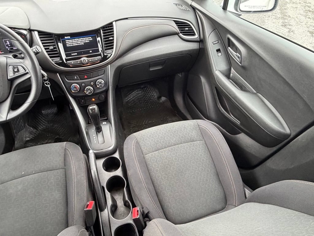 Used 2019 Chevrolet Trax LS w/ Air And Auto Package FWD image 12