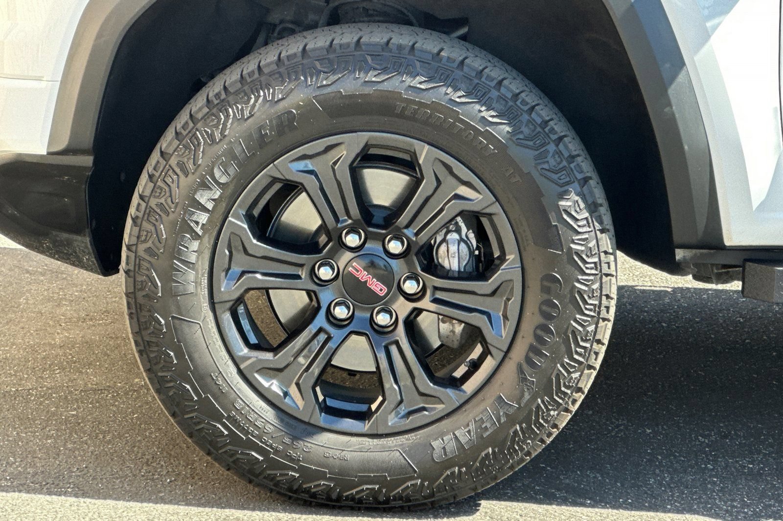 Certified 2024 GMC Canyon Elevation w/ Trailering Package RWD image 25