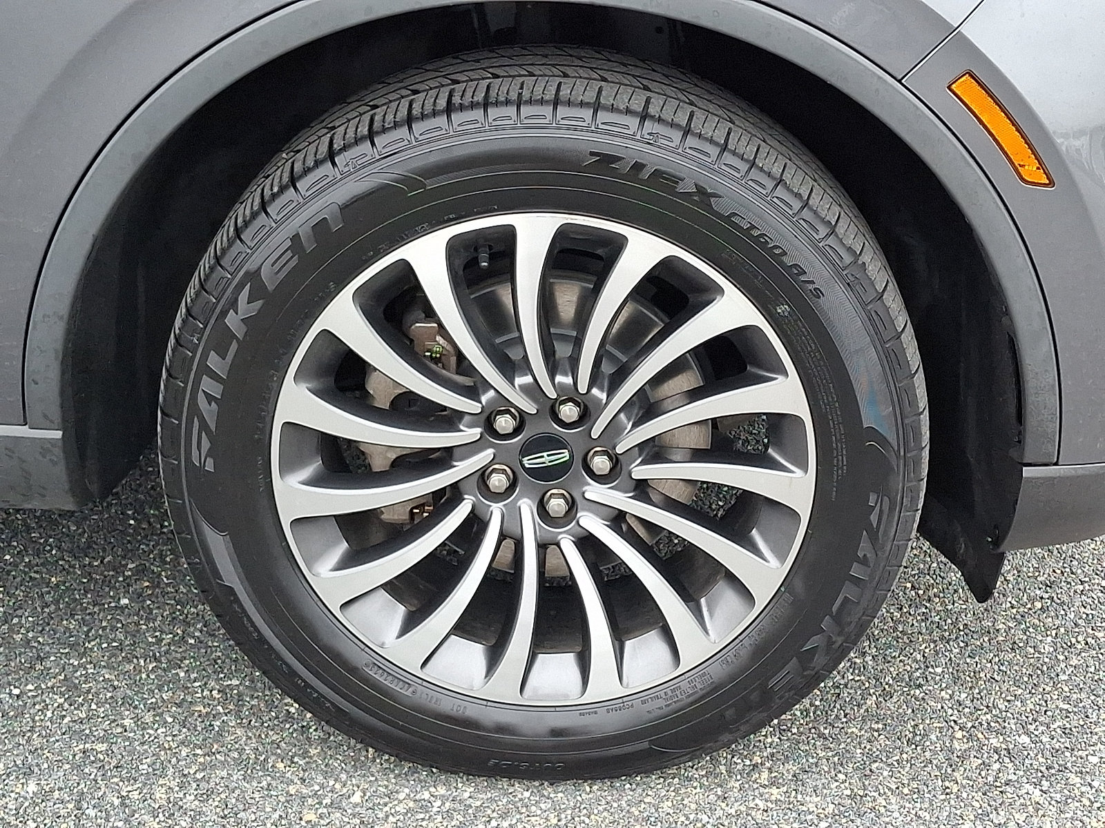 Used 2021 Lincoln Aviator Reserve w/ Elements Package Plus AWD/4WD image 9