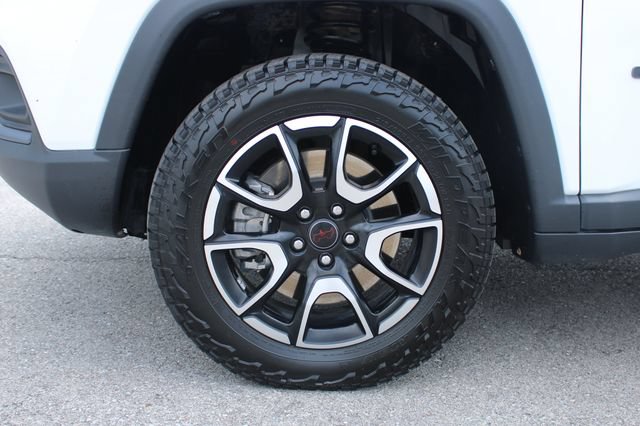 Used 2025 Jeep Compass Trailhawk w/ Trailhawk Convenience Group AWD/4WD image 33