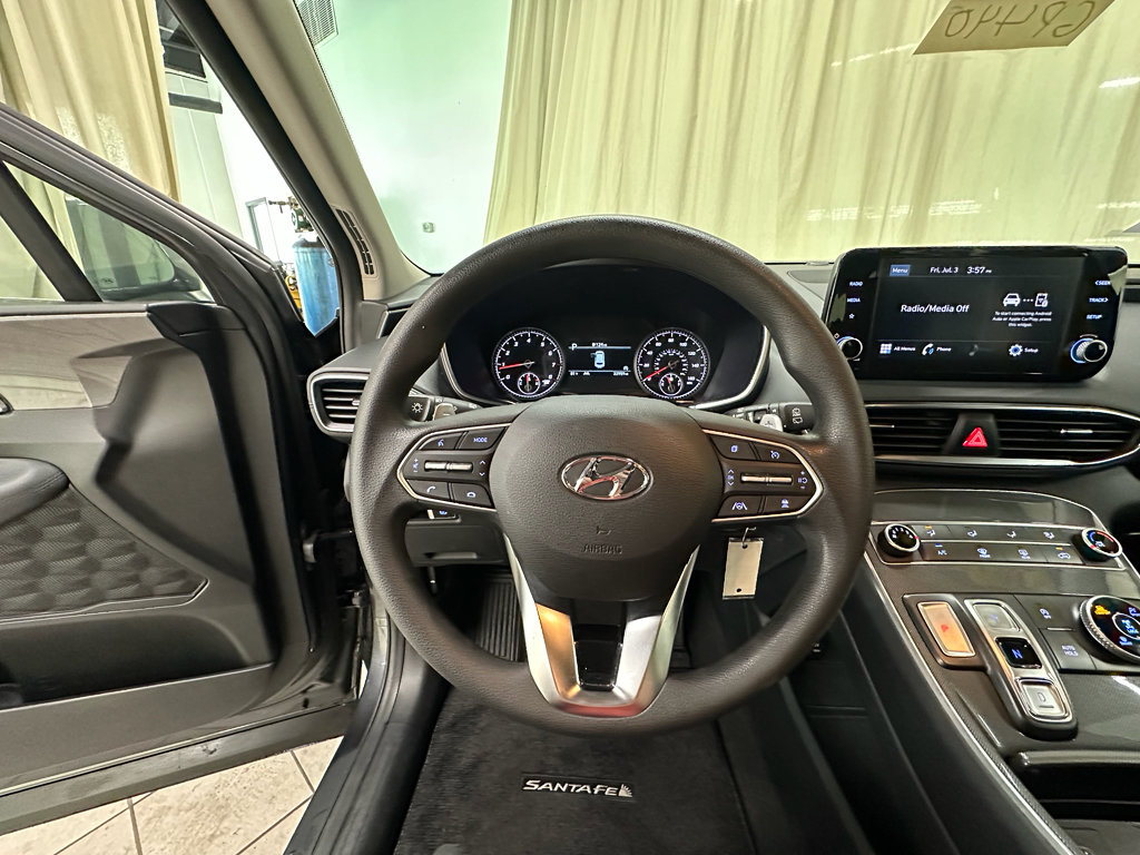 Used 2023 Hyundai Santa Fe SE AWD/4WD image 24
