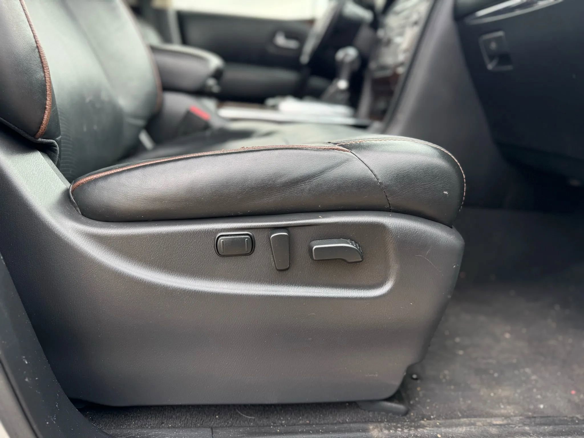 Used 2018 Nissan Armada SL w/ Premium Package image 24