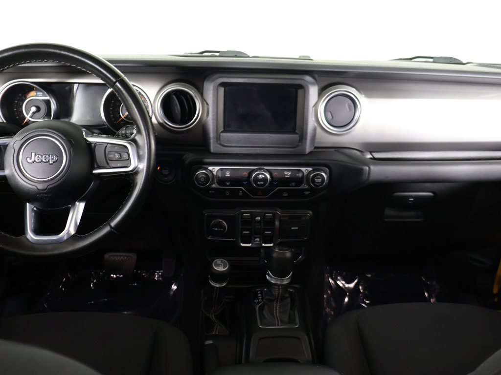 Used 2021 Jeep Wrangler Unlimited Sahara w/ Dual Top Group AWD/4WD image 31