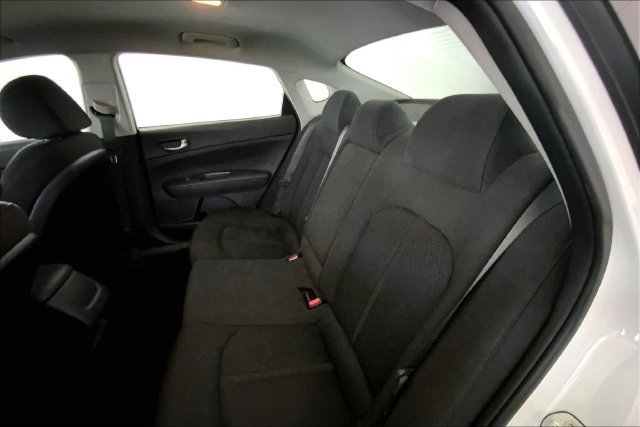Used 2020 Kia Optima LX FWD image 12