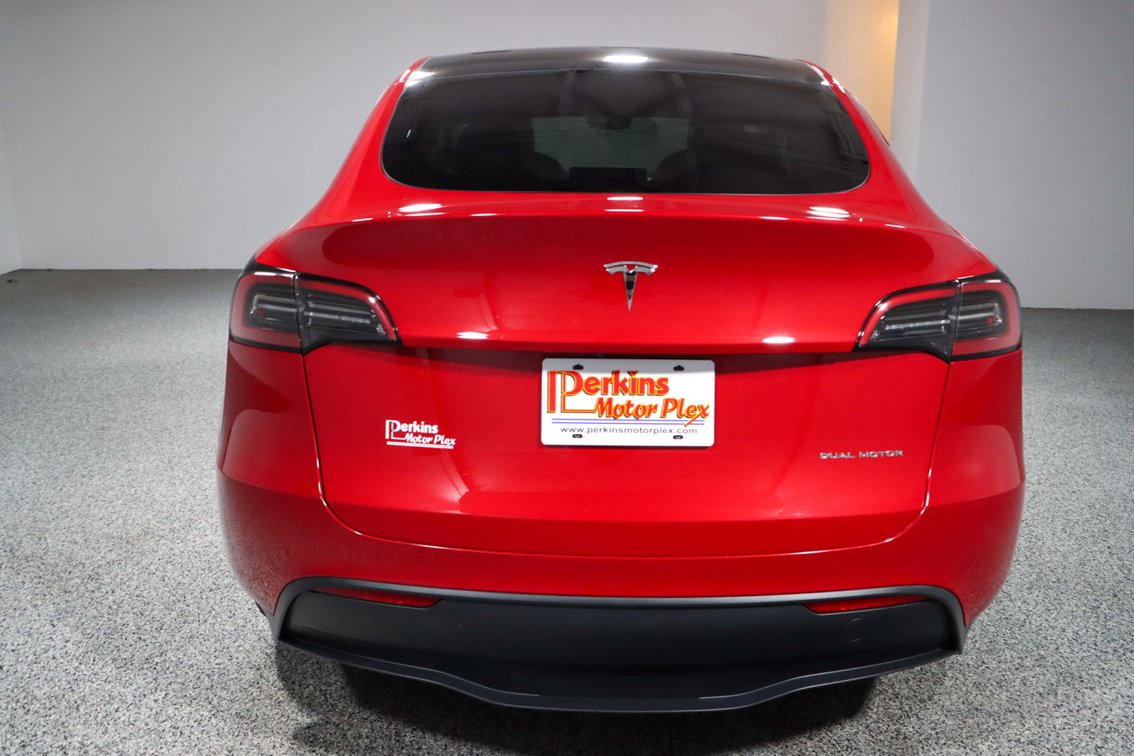 Used 2023 Tesla Model Y AWD image 8
