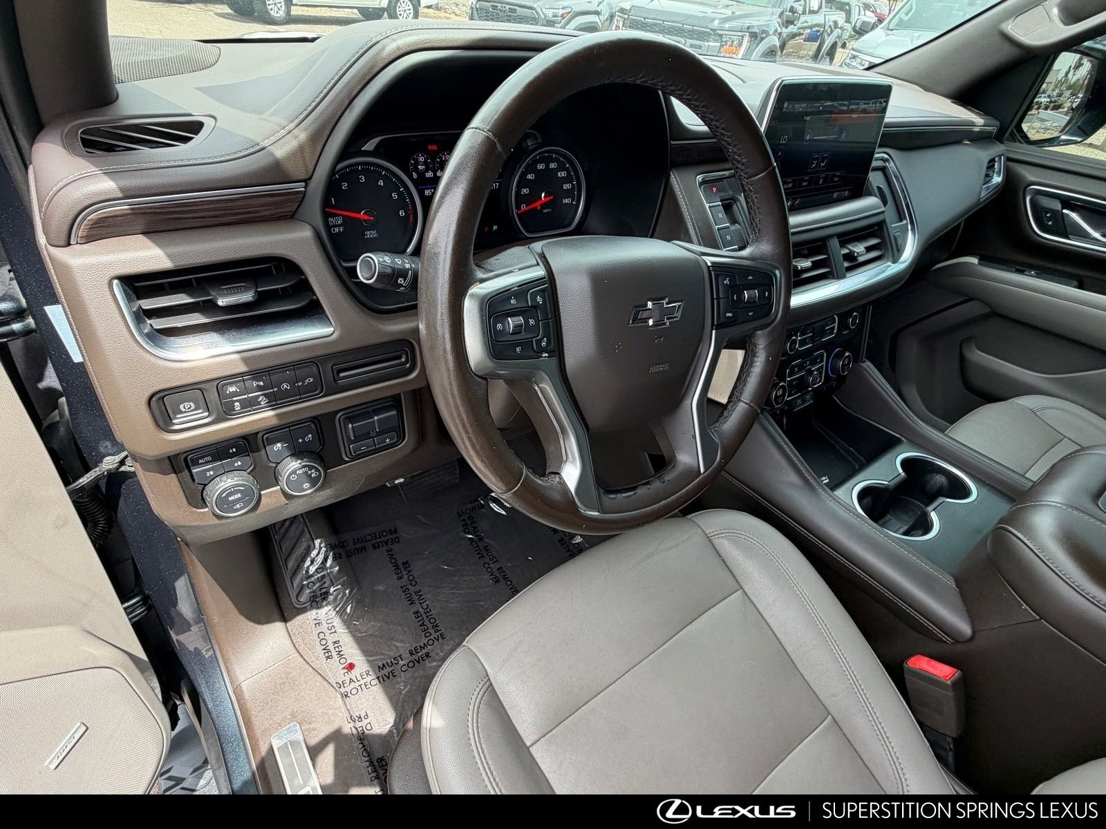 Used 2021 Chevrolet Tahoe Z71 w/ Z71 Off-Road Package image 15