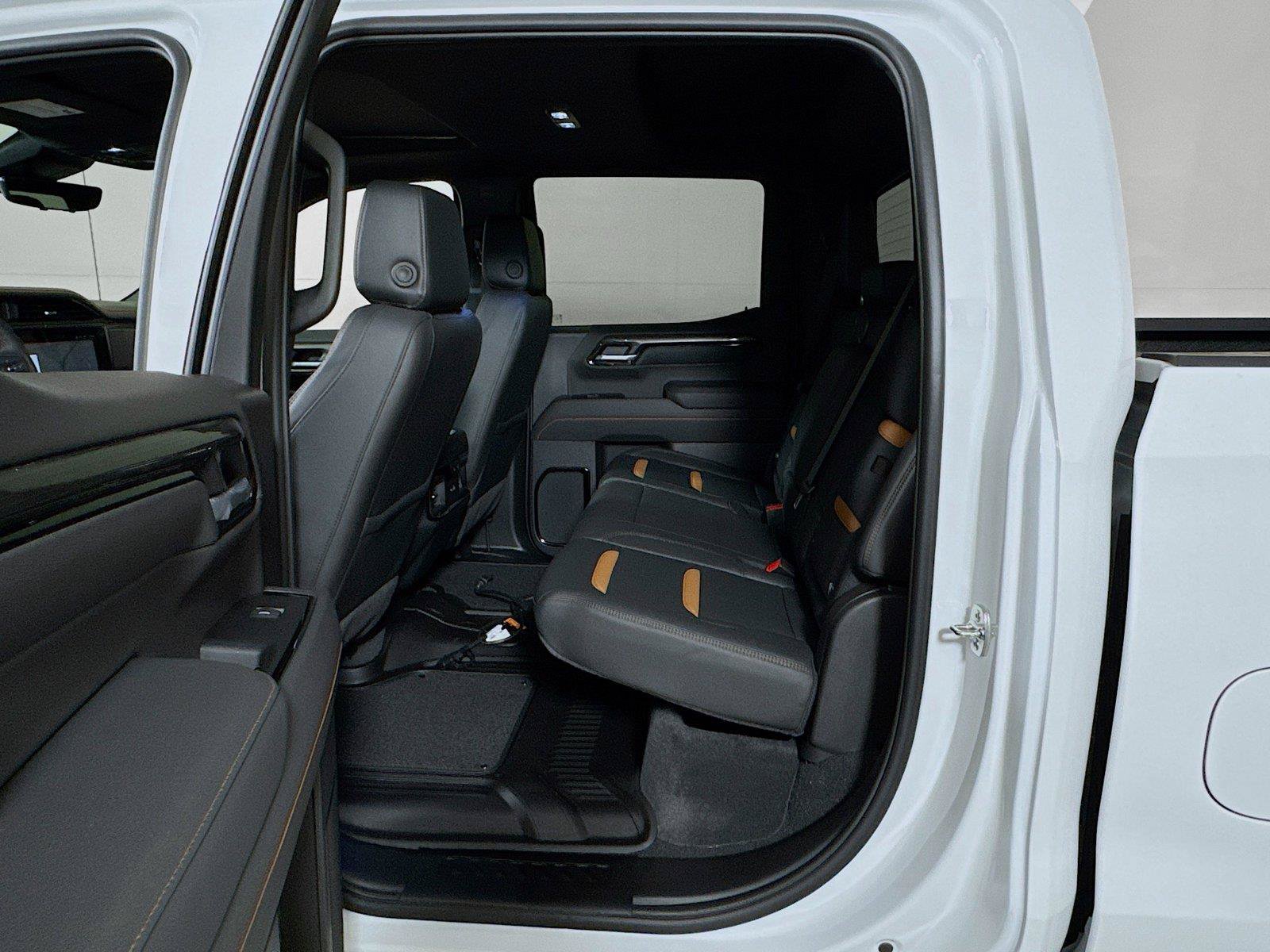 New 2026 GMC Sierra 1500 AT4 w/ AT4 Premium Package AWD/4WD image 13