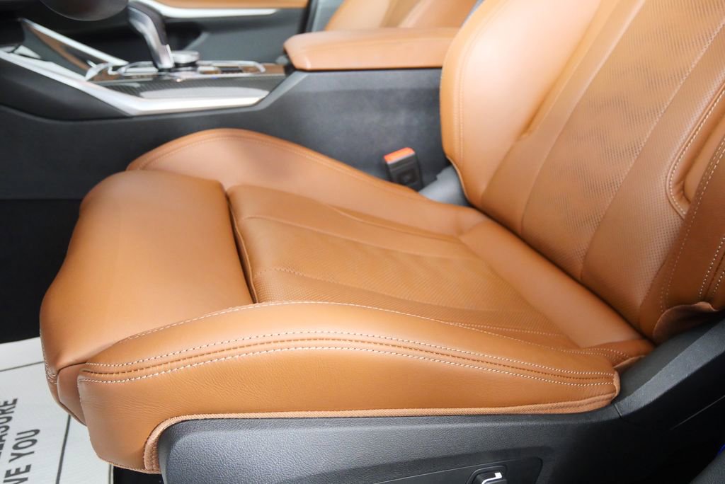 Used 2025 BMW M3 Competition AWD/4WD image 10