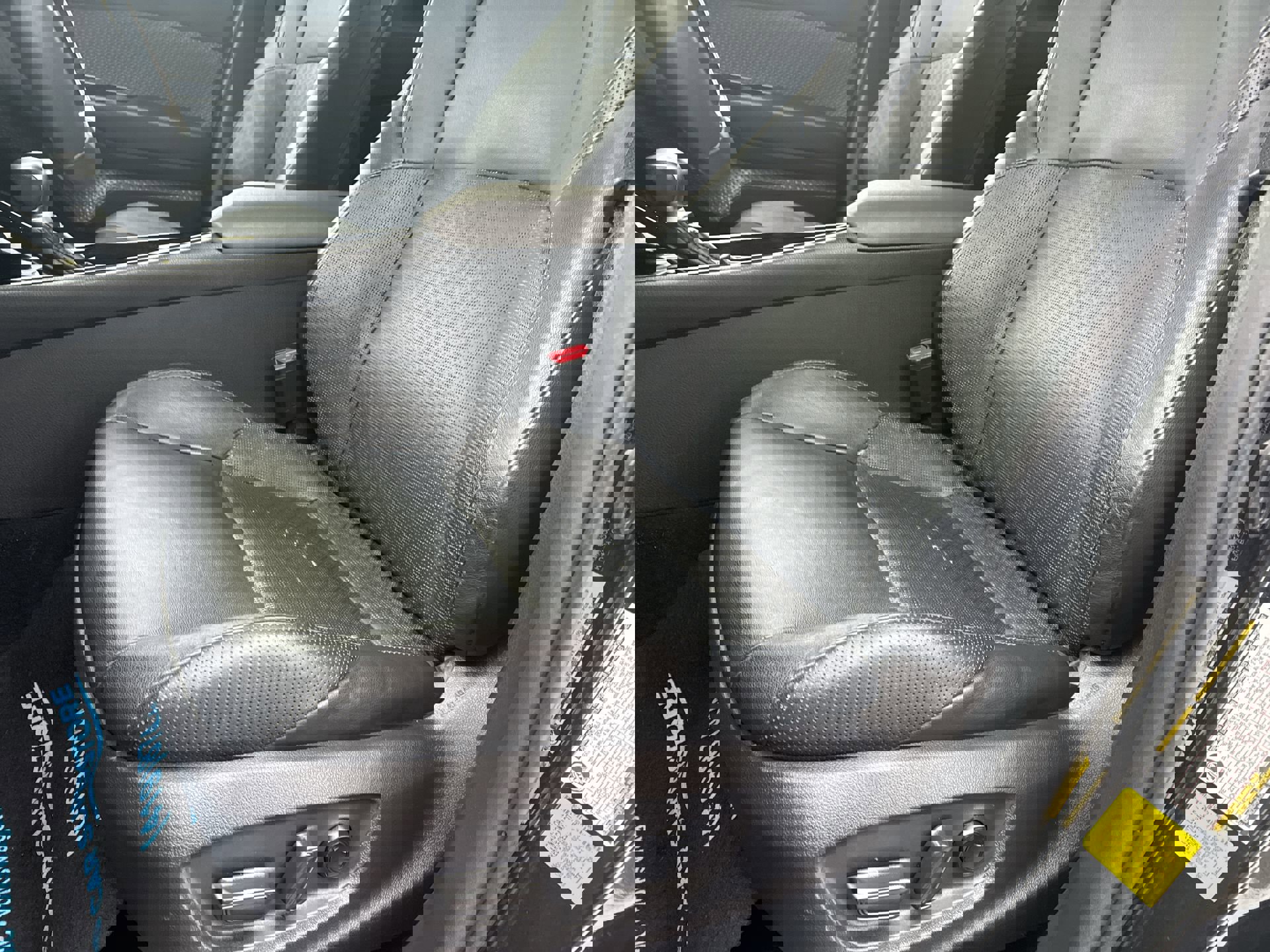 Used 2020 Toyota C-HR Limited image 18