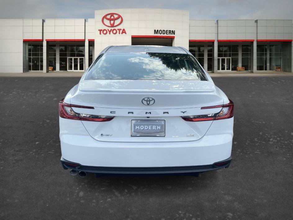 Used 2025 Toyota Camry SE FWD image 6