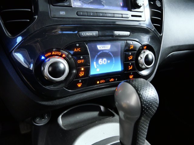 Used 2012 Nissan Juke SL AWD/4WD image 22