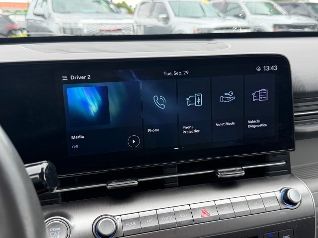 Used 2025 Hyundai Kona SEL AWD/4WD image 21