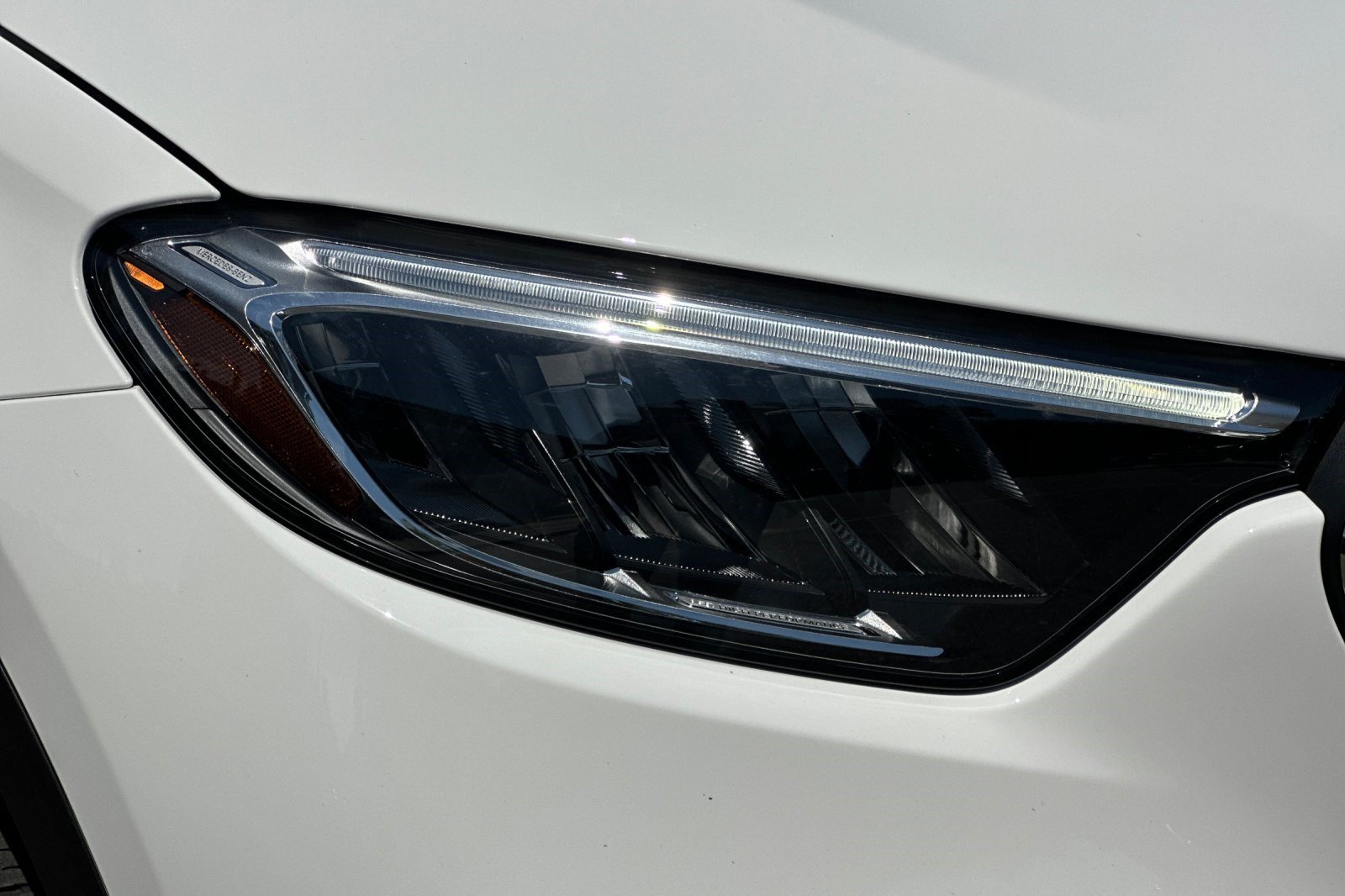 New 2025 Mercedes-Benz GLC 350e 4MATIC image 11
