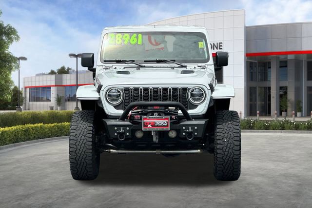 Used 2021 Jeep Gladiator Rubicon AWD/4WD image 10