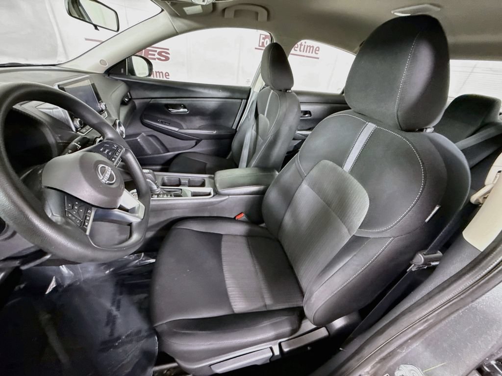 Certified 2024 Nissan Sentra SV FWD image 24
