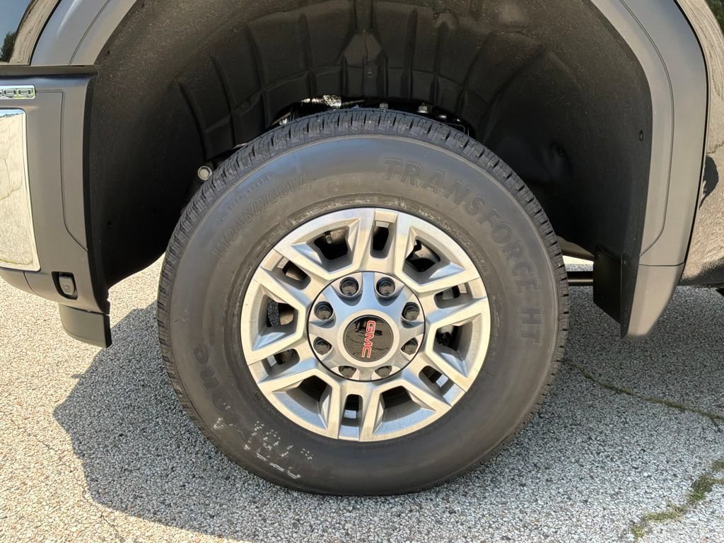 New 2026 GMC Sierra 2500 SLE AWD/4WD image 9