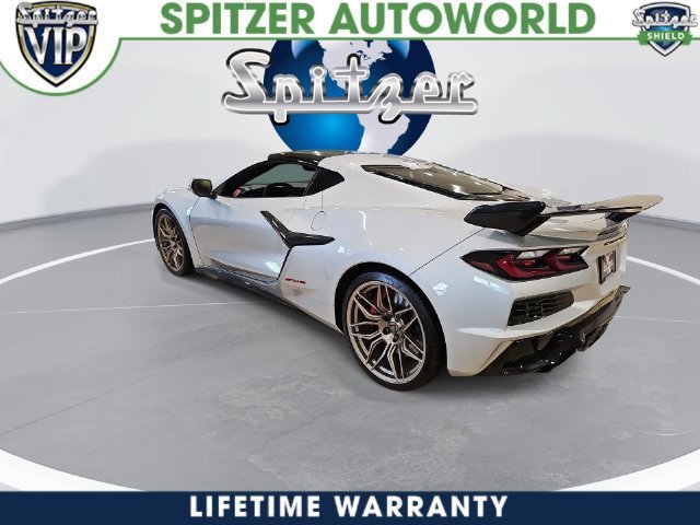 New 2026 Chevrolet Corvette Z06 w/ LPO, Roadside Safety Package RWD image 7