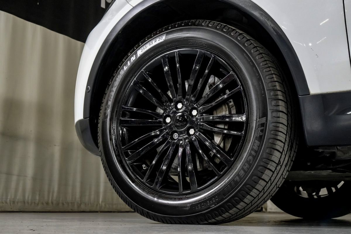 Used 2019 Land Rover Discovery HSE Luxury image 53
