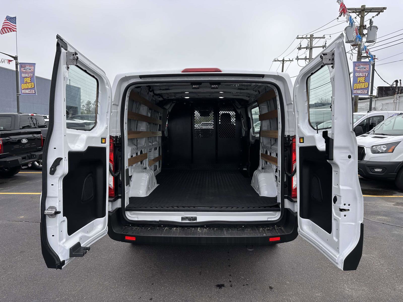 Certified 2024 Ford Transit 250 Low Roof w/ Exterior Upgrade Package RWD image 8