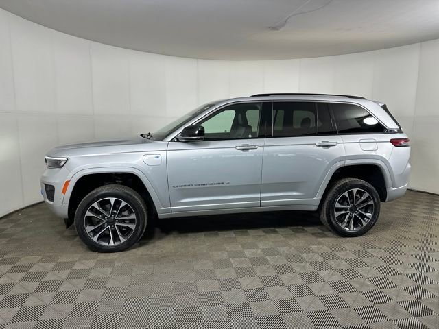 Used 2023 Jeep Grand Cherokee Overland image 6