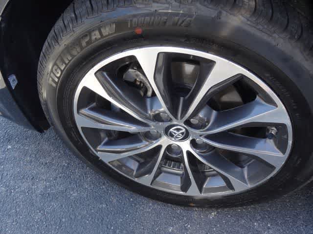 Used 2017 Toyota Avalon XLE Premium w/ All Weather Liner Package FWD image 15