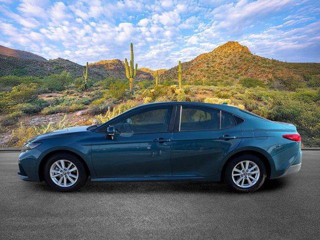 Used 2025 Toyota Camry LE FWD image 7