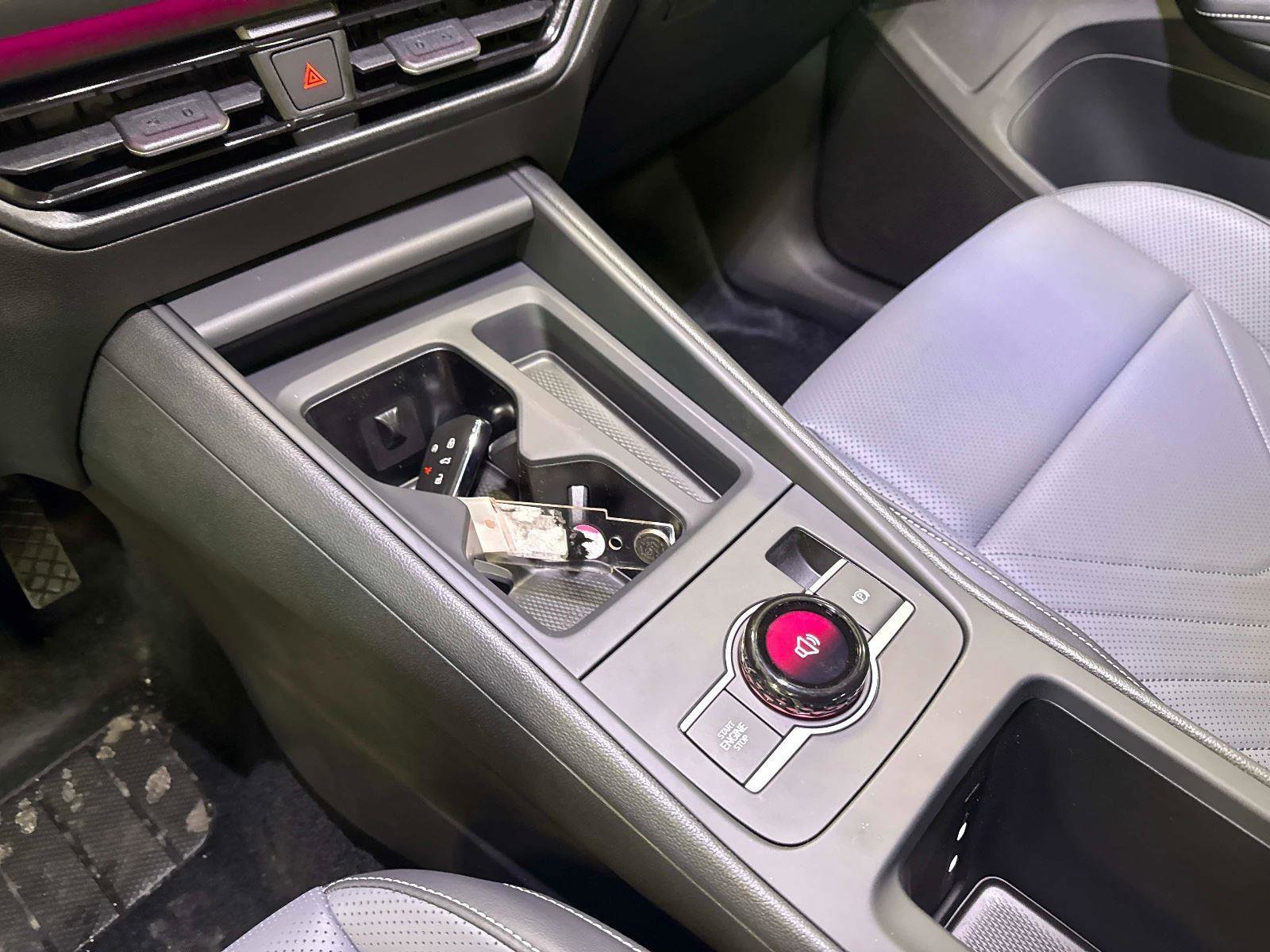 New 2026 Volkswagen Tiguan SE image 26