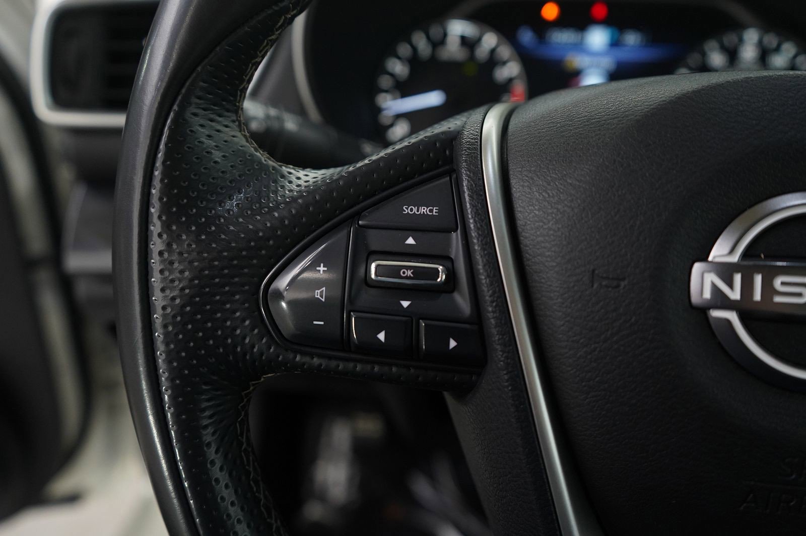 Used 2023 Nissan Maxima Platinum image 18