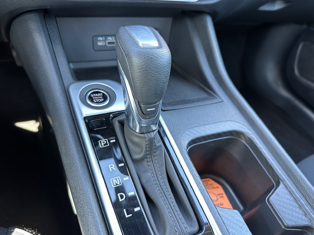 Used 2023 Nissan Sentra SV w/ All-Weather Package FWD image 30