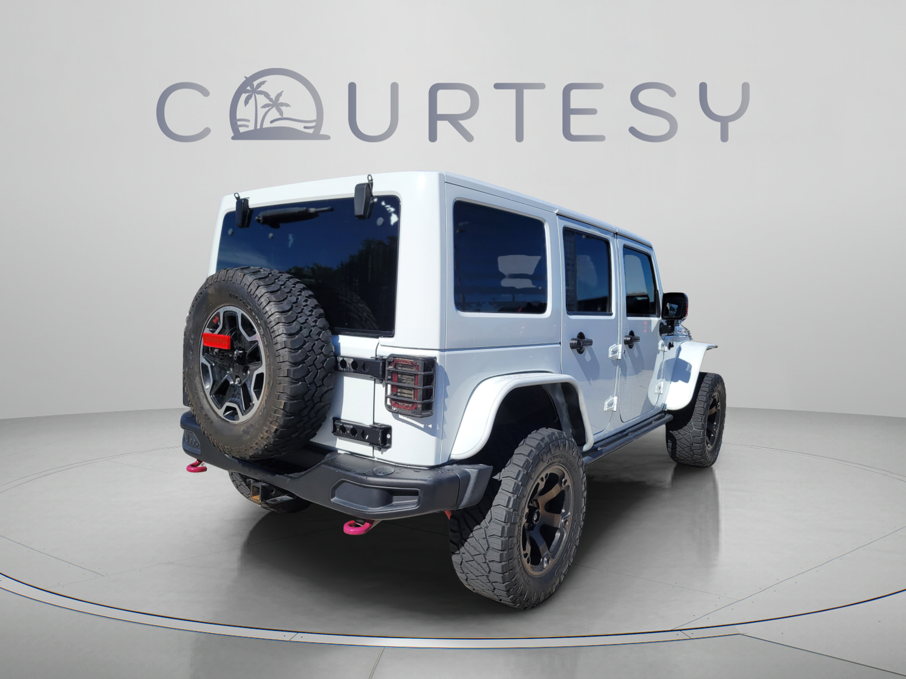 Used 2016 Jeep Wrangler Unlimited Rubicon AWD/4WD image 3