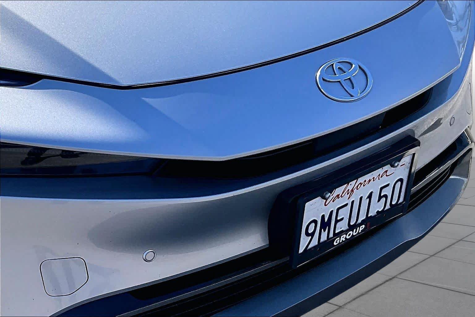 Used 2024 Toyota Prius XLE FWD image 27