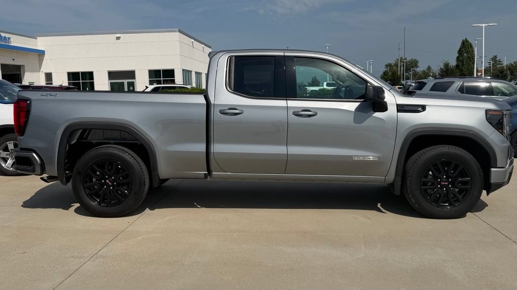 Used 2024 GMC Sierra 1500 Elevation AWD/4WD image 6