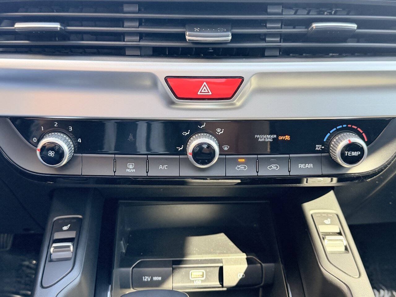 Used 2020 Kia Telluride S FWD image 28