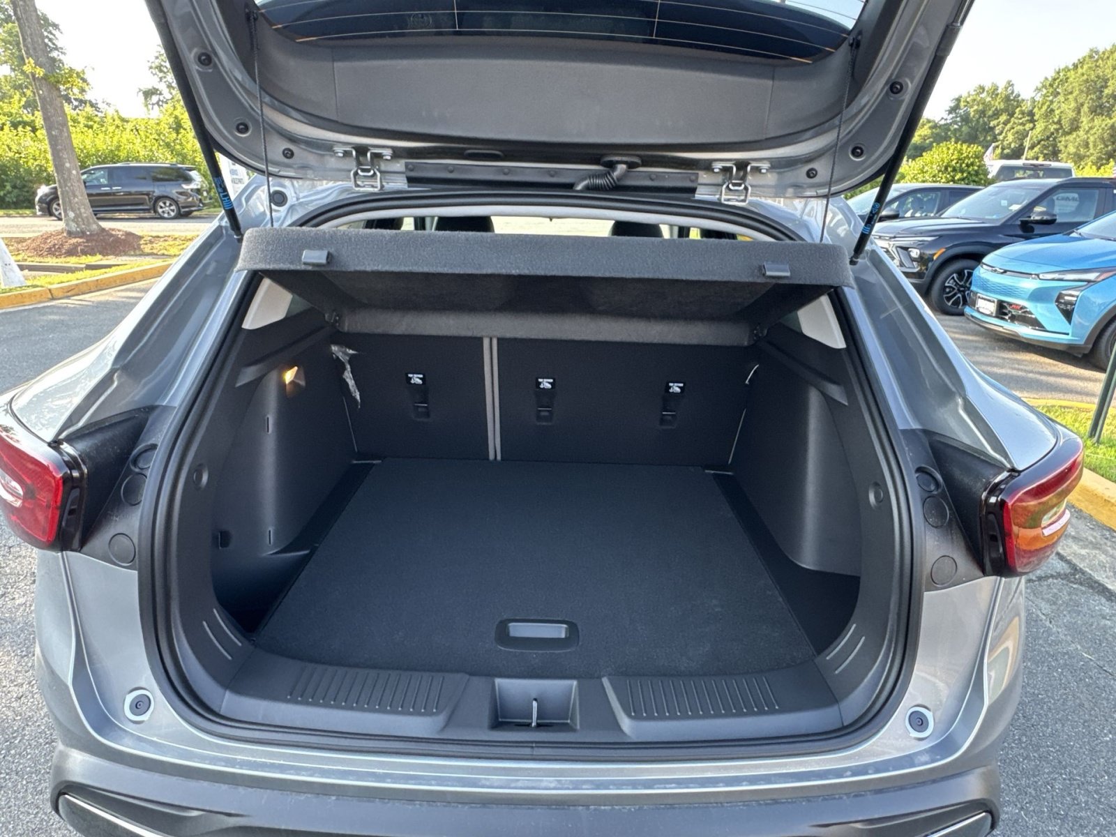New 2026 Chevrolet Trax ACTIV FWD image 25