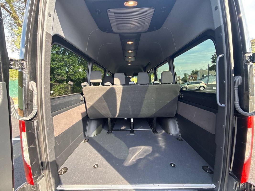 Used 2025 Mercedes-Benz Sprinter 2500 image 29