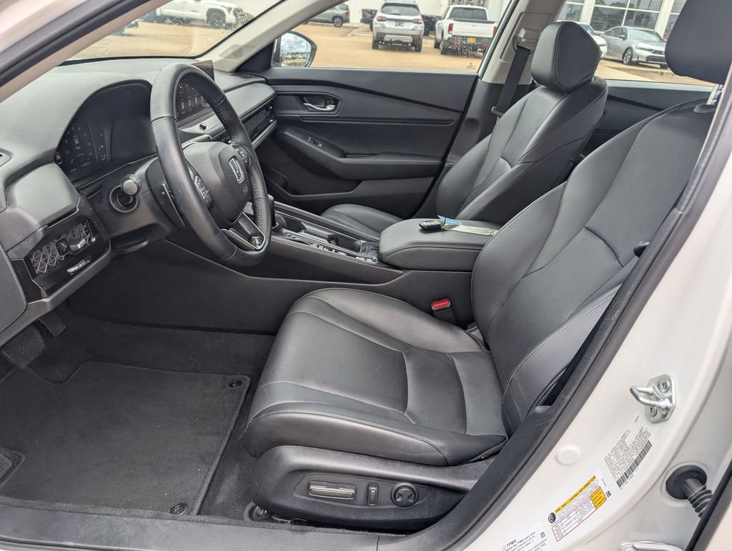 Used 2024 Honda Accord EX-L image 10