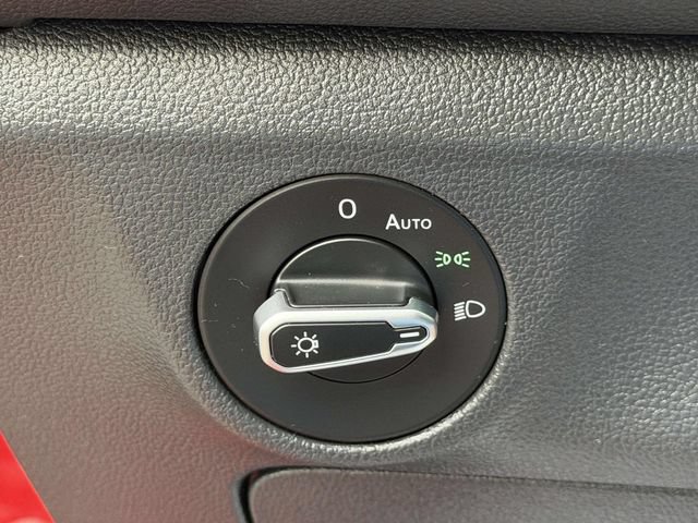 Certified 2023 Volkswagen Jetta SE FWD image 21