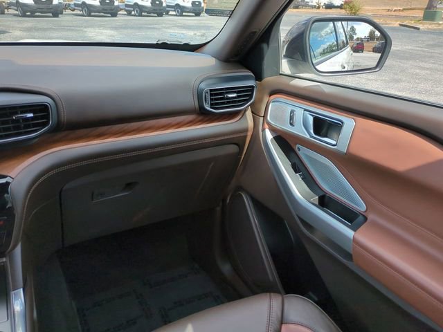 Certified 2022 Ford Explorer King Ranch w/ Premium Technology Package image 20