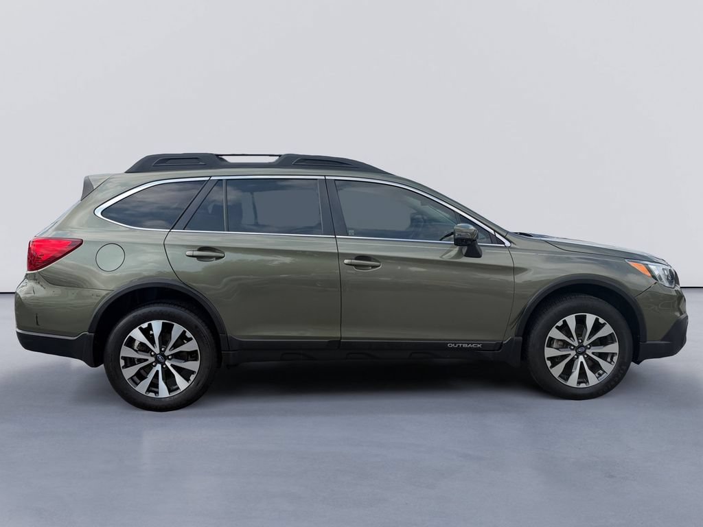 Used 2017 Subaru Outback 2.5i Limited AWD/4WD image 2