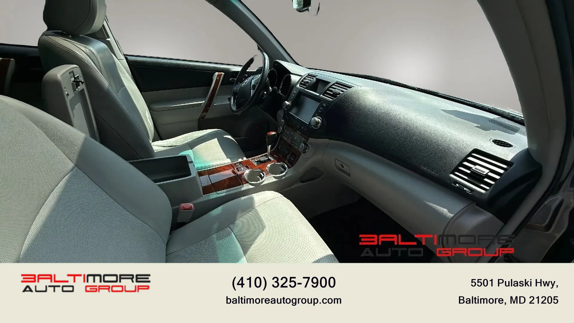 Used 2012 Toyota Highlander Limited w/ Tow Pkg AWD/4WD image 23