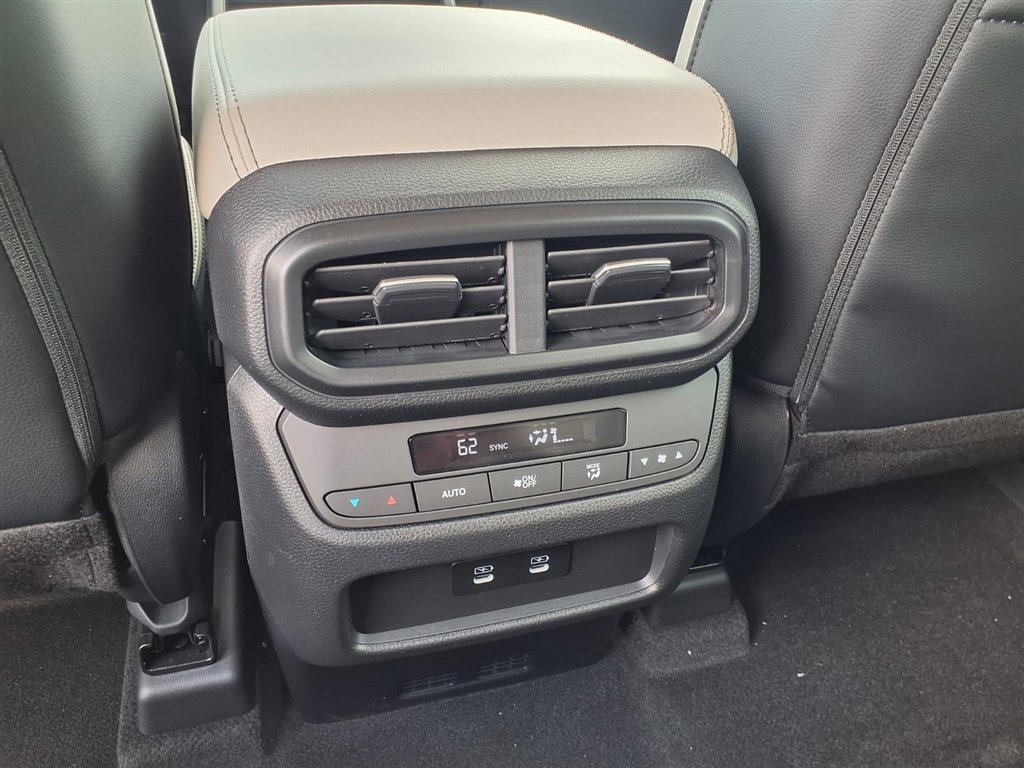 New 2026 Honda Pilot EX-L image 8