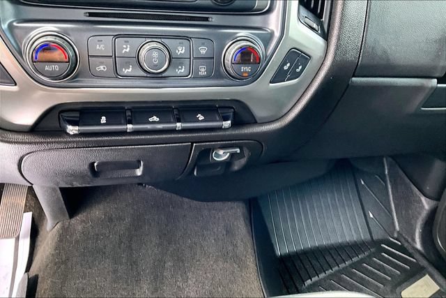 Used 2018 Chevrolet Silverado 1500 LT w/ All Star Edition AWD/4WD image 33