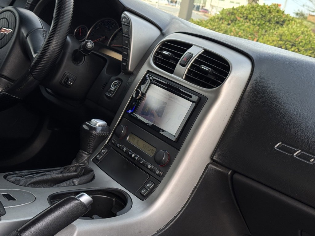 Used 2005 Chevrolet Corvette Coupe w/ Preferred Equipment Group image 24