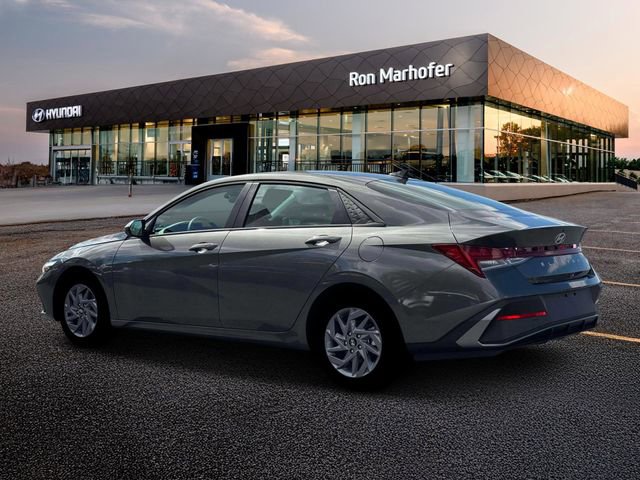 New 2026 Hyundai Elantra Hybrid FWD image 4
