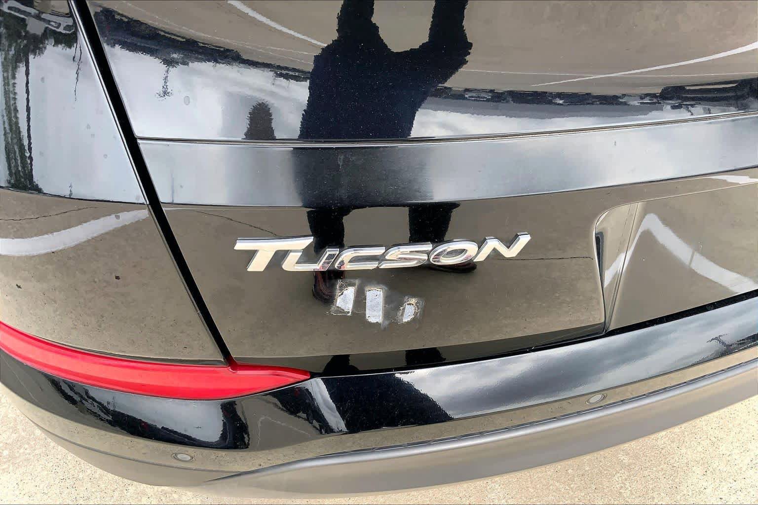Used 2016 Hyundai Tucson Limited w/ Option Group 03 FWD image 10