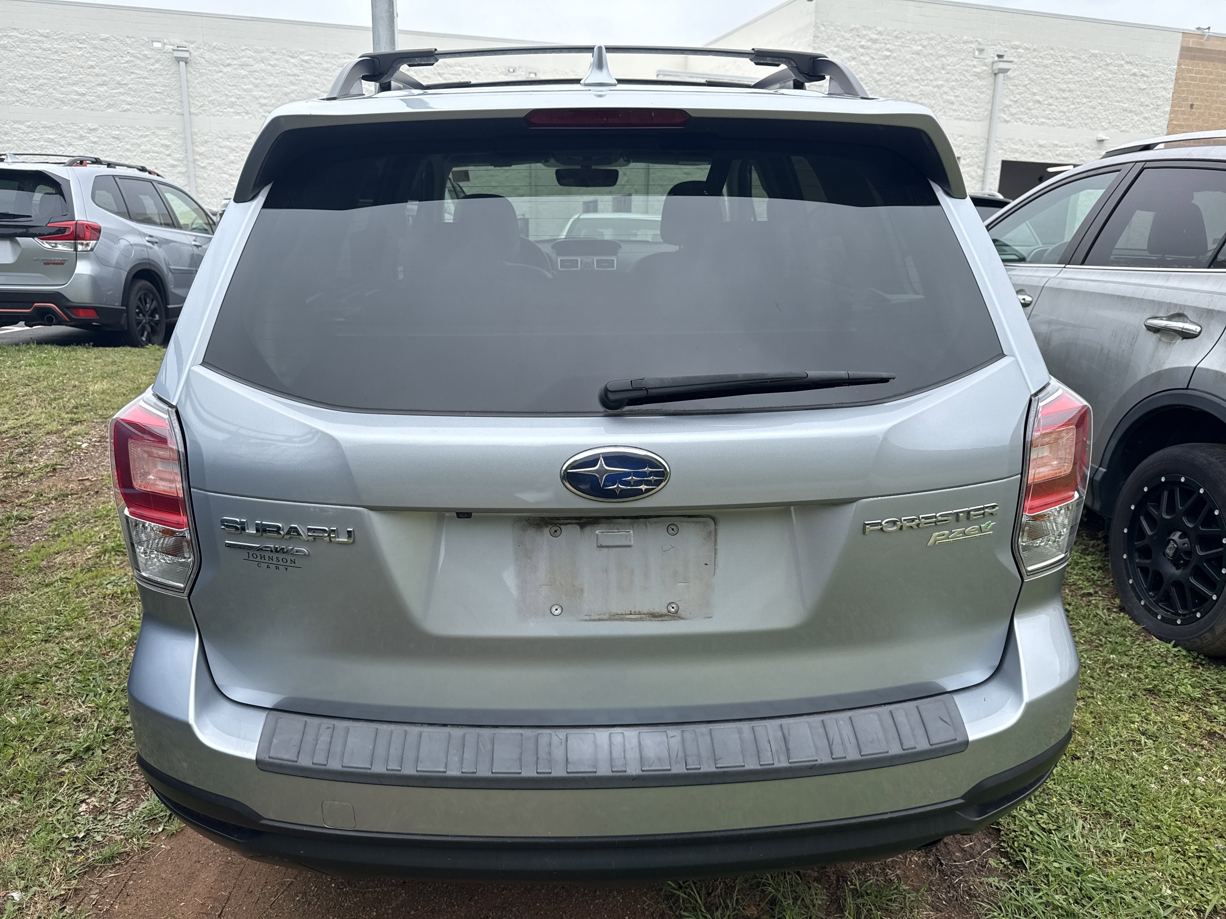 Used 2017 Subaru Forester 2.5i Limited w/ Popular Package #1 AWD/4WD image 7