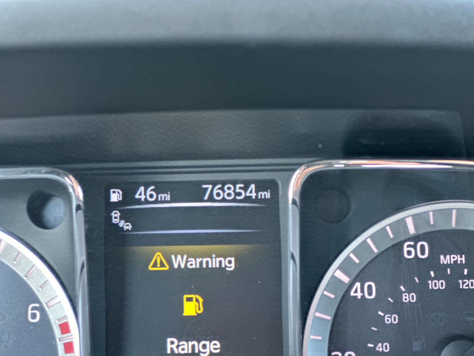 Used 2017 Nissan Titan PRO-4X image 29